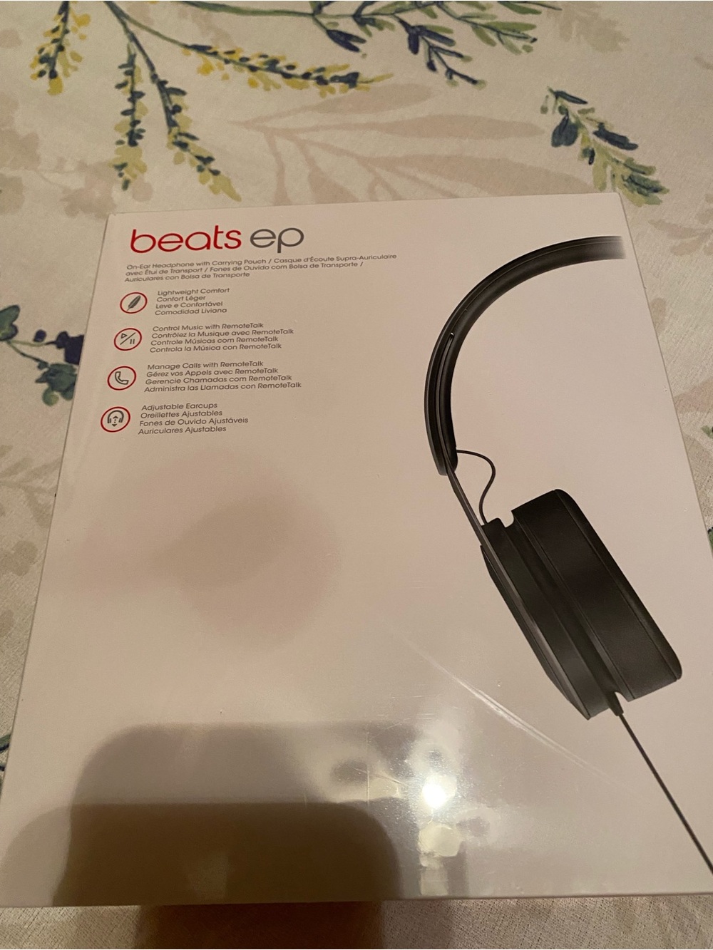 Beats by Dre EP On‑Ear Headphones — Black - Picture 3 of 6